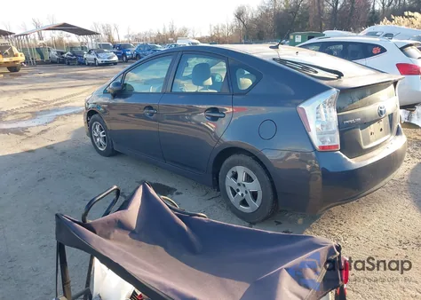 2010 Toyota Prius Iii z USA, uszkodzony, nr VIN JTDKN3DU8A0032494